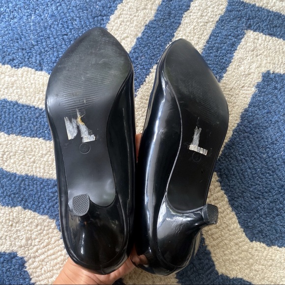 🖤 PROFILE BLACK LACQUERED ROUND TOE PUMPS! - Picture 5 of 12